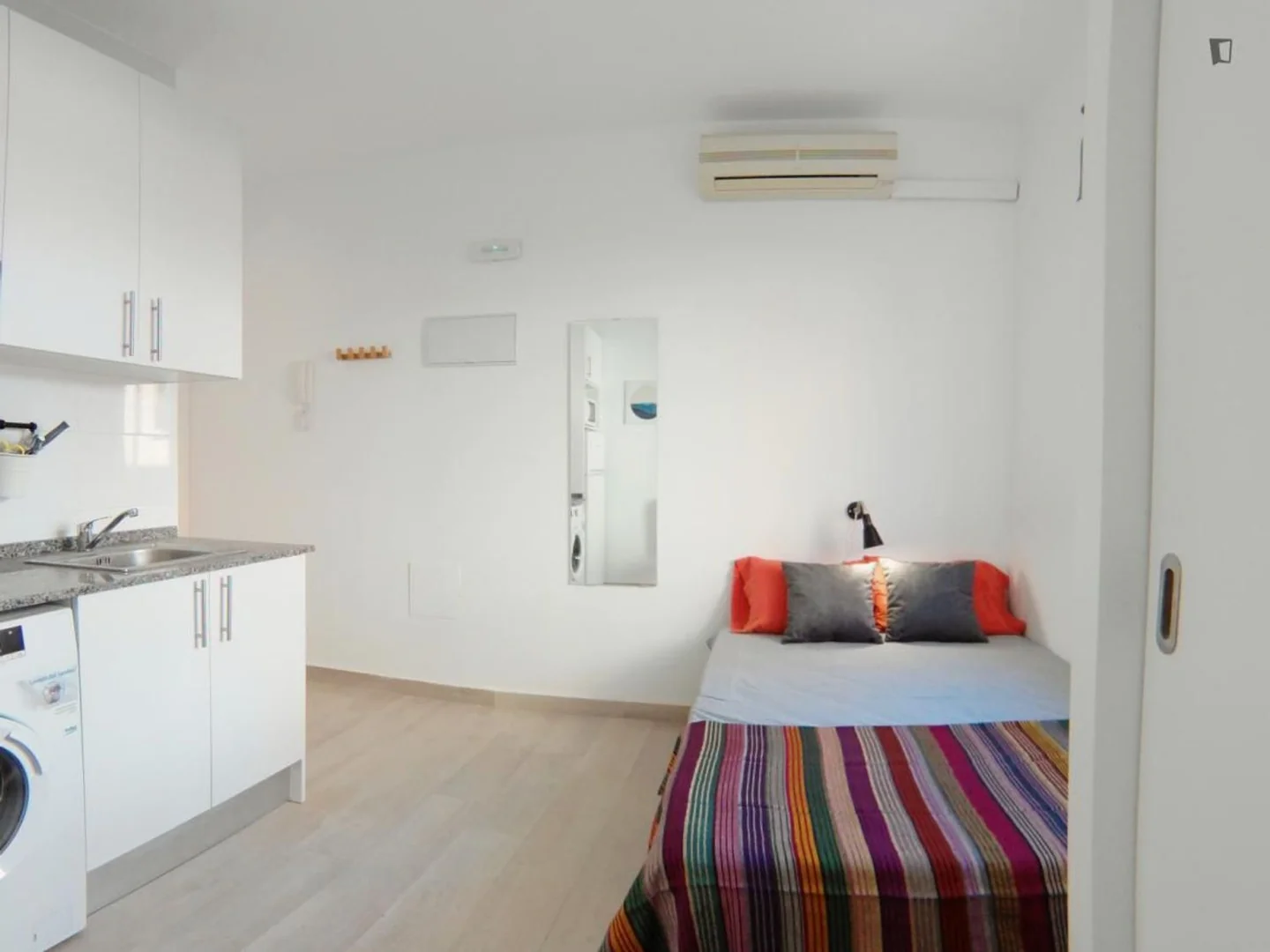 Estudio en Calle de Rodrigo Uhagón, Pradolongo - Foto 2
