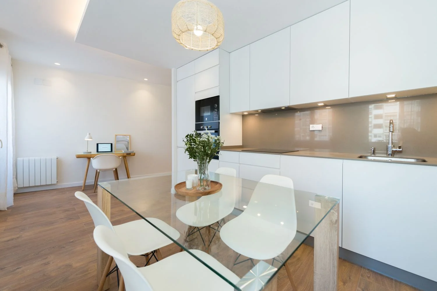 Piso en calle de Viladomat, 198