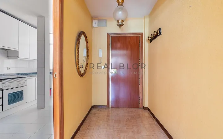 Piso en Calle de la Virgen de Aránzazu, Tres Olivos - Valverde - Foto 5