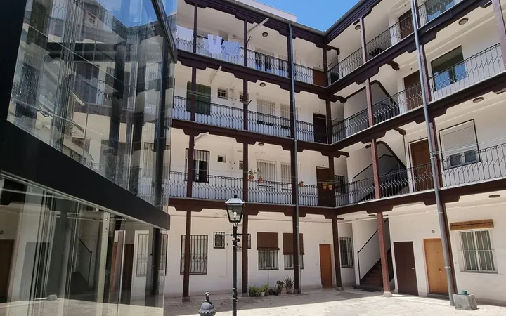Piso en Calle Luis Villa, 1, Goya - Foto 1