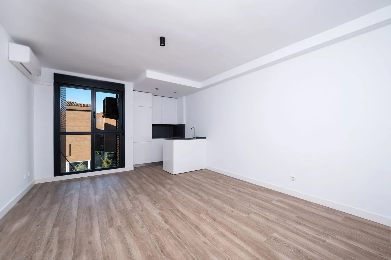 Estudio en Barrio San Juan Bautista - Foto 2