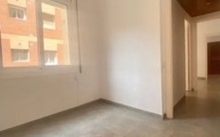 Piso en Calle de Violant d'Hongria Reina d'Aragó, Sants - Foto 4