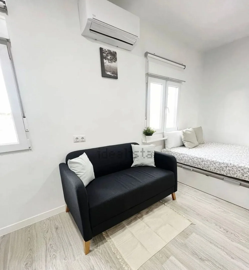 Estudio en Calle de las Islas Bermudas, 1, Tres Olivos - Valverde - Foto 2