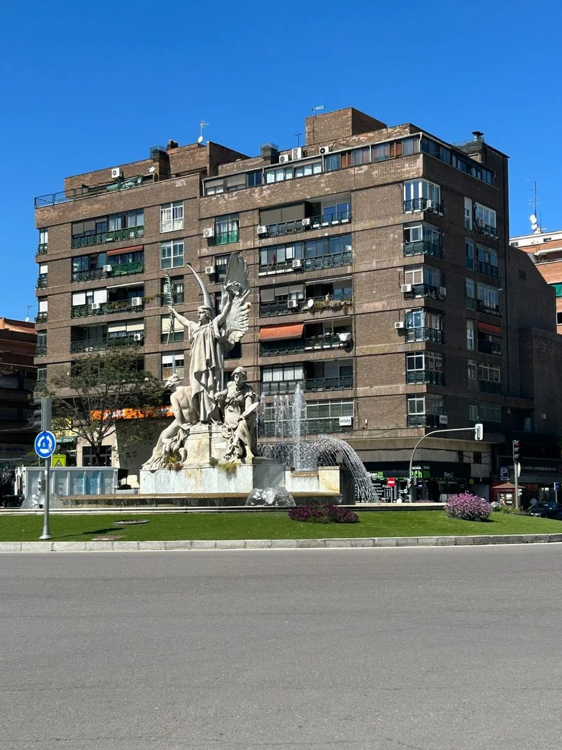 Piso en Moscardó - Foto 2