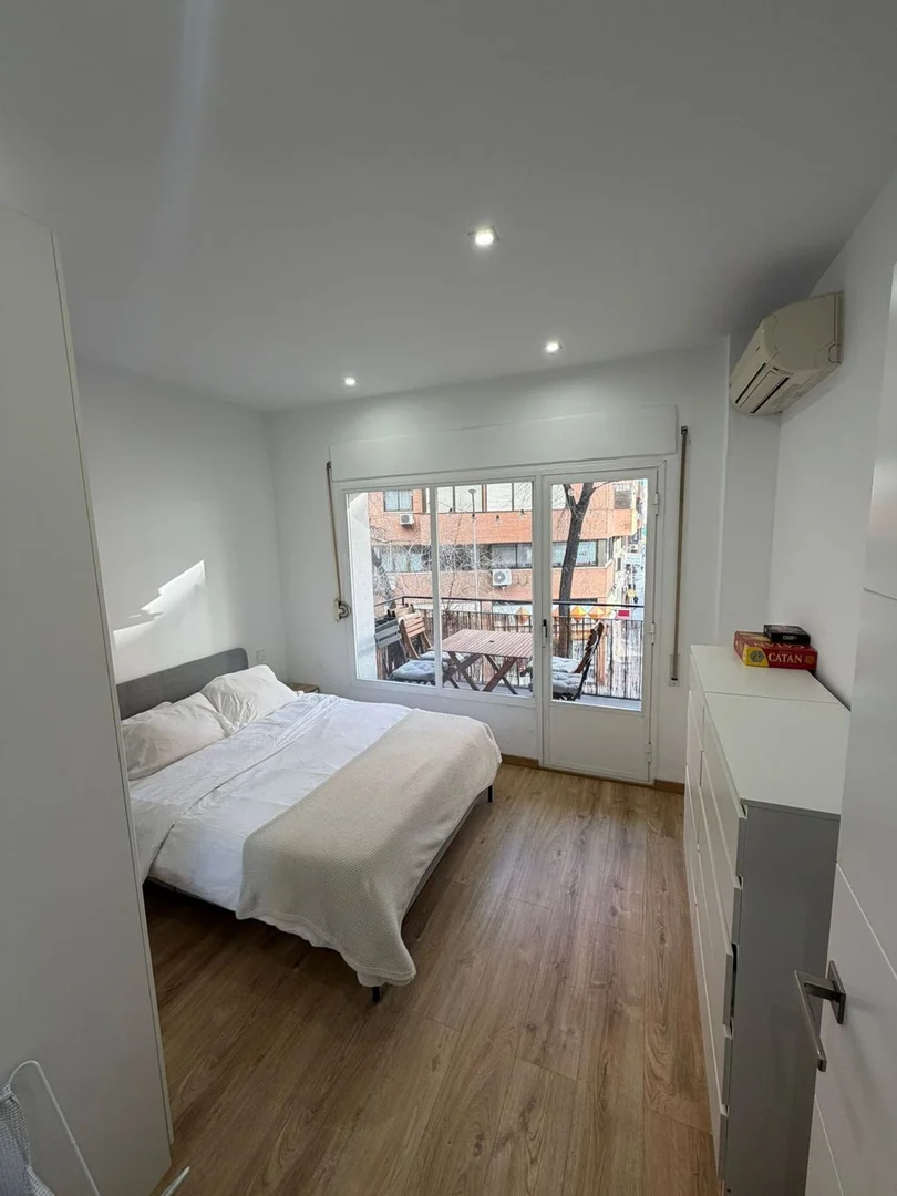 Piso en plaza de la República del Ecuador, 6