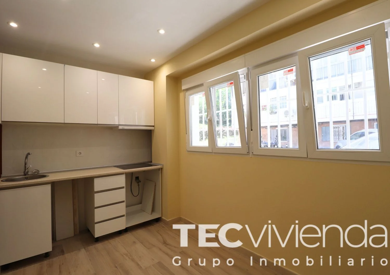 Piso en Calle de Ochagavia, Valdezarza - Foto 10