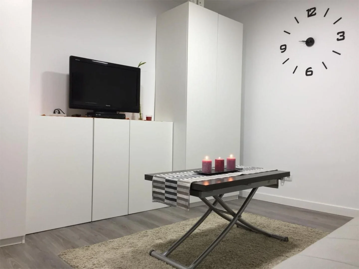 Piso en calle Calle del Ave María 27 - Foto 3