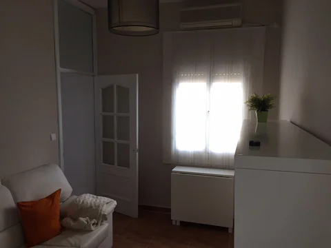 Piso en calle de Guzmán el Bueno, 65 - Foto 5