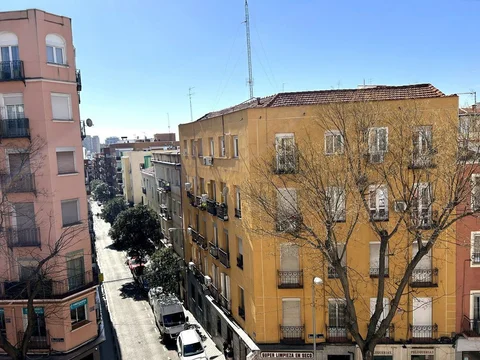 Piso en Barrio Fuente del Berro - Foto 5