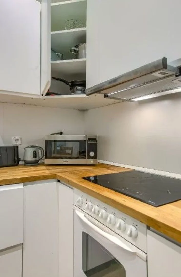 Piso en C. de Casto Plasencia, 6 - Foto 9