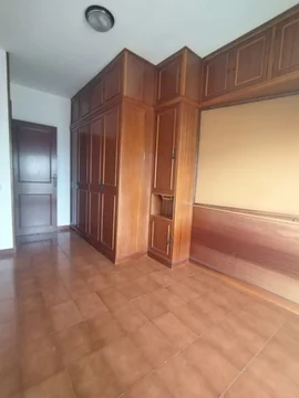 Piso en Barrio La Salut - Foto 6