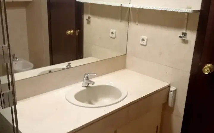 Piso en  Calle de Antonio López Aguado 6 - Foto 18
