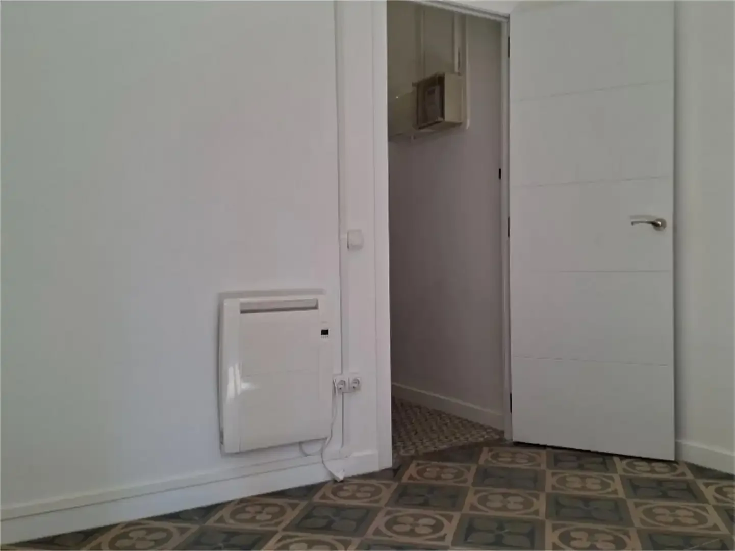 Piso en  Carrer de Septimània 50 - Foto 2