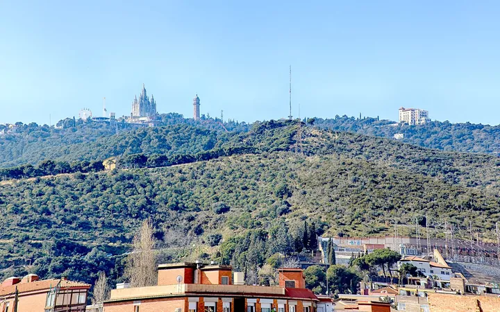 Chalet adosado en Calle de Santa Rosalia, 13 Bis, La Teixonera - Foto 4