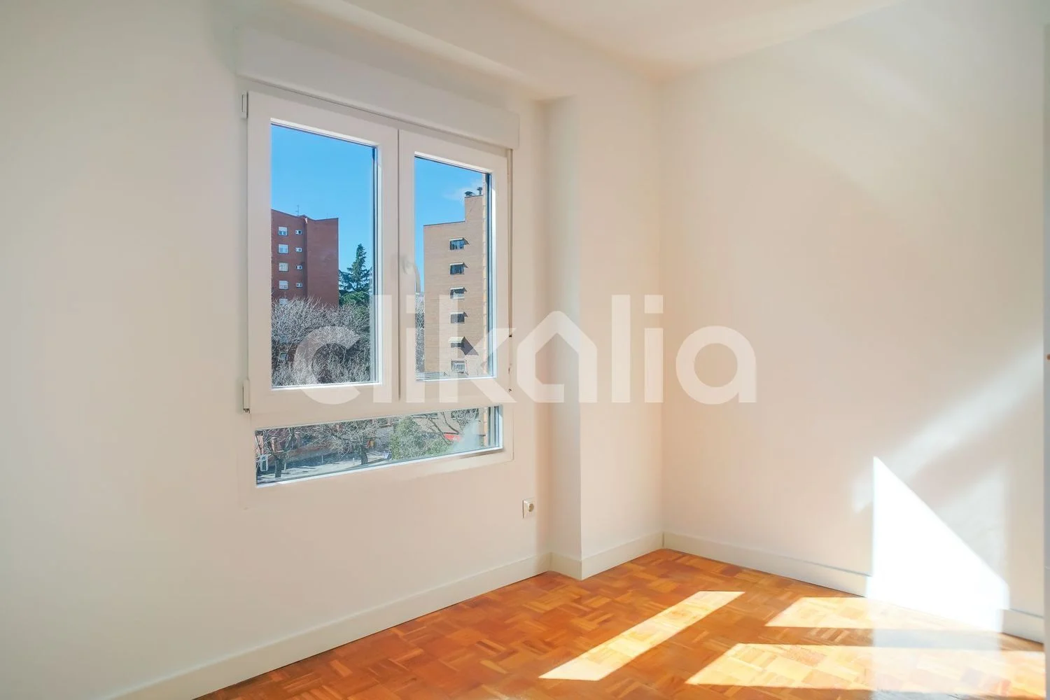 Piso en calle de Víctor de la Serna - Foto 11