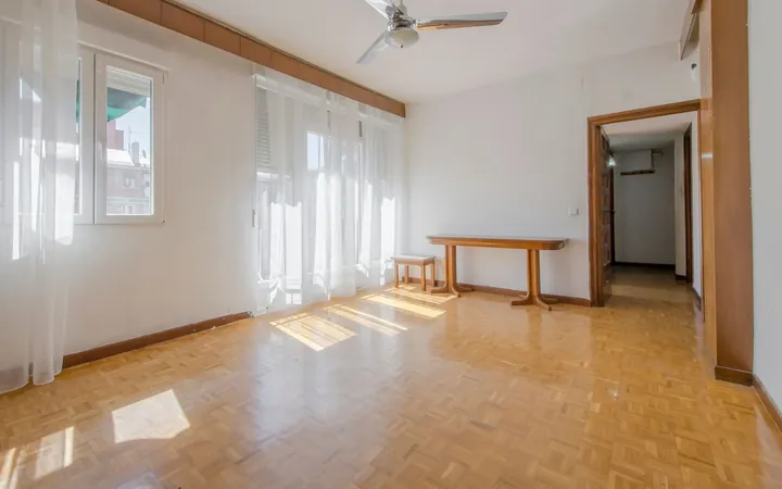 Piso en Calle de José Silva, 111, San Juan Bautista - Foto 1