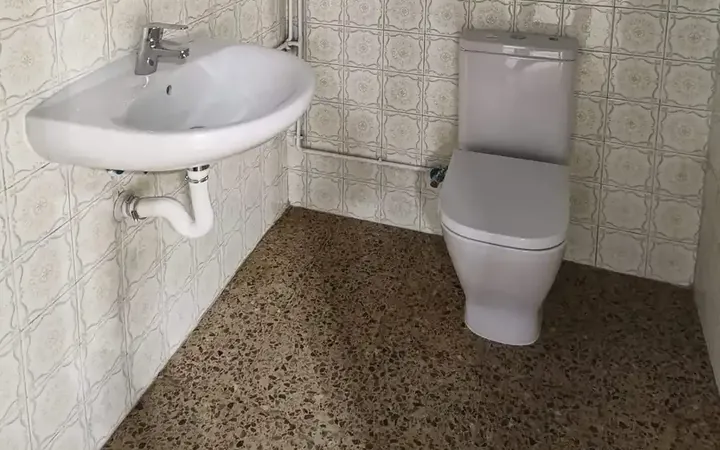 Local comercial en  Carrer del Concili de Trento - Foto 8