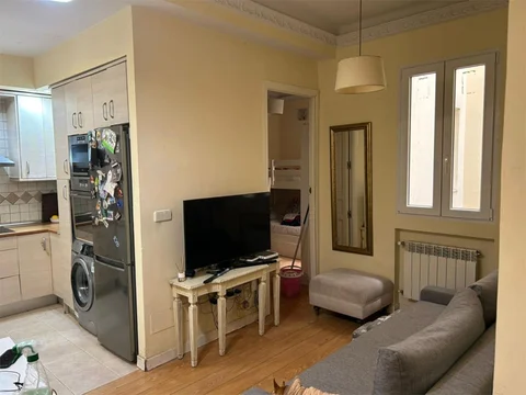 Piso en  Calle de Martín de los Heros 7 - Foto 2