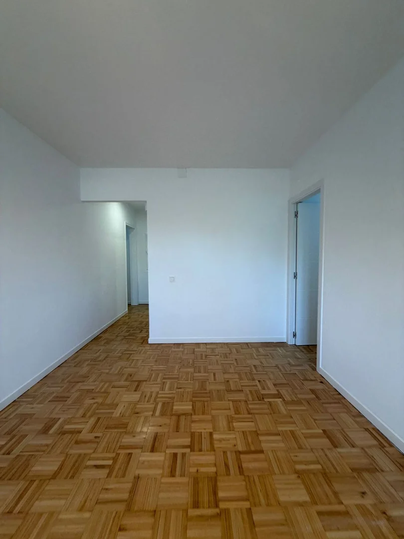 Piso en Avenida de Monforte de Lemos - Foto 32