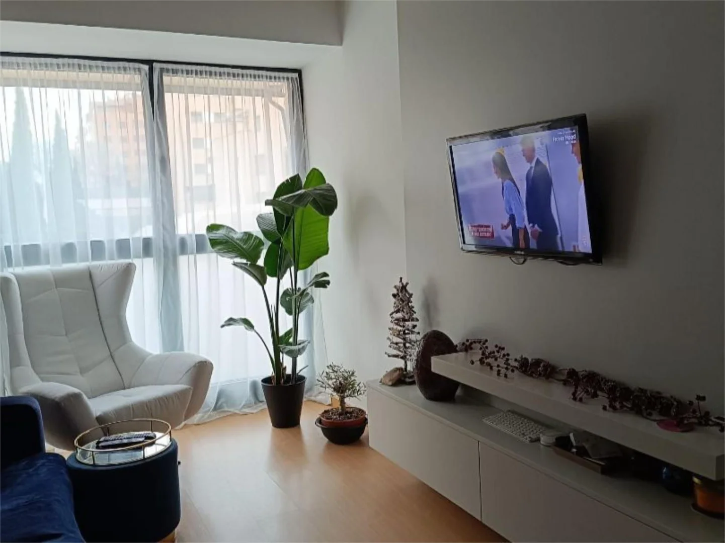 Piso en  Calle de Américo Castro 120 - Foto 2