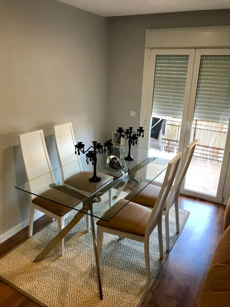 Piso en calle de Eugenia de Montijo, 100 - Foto 13