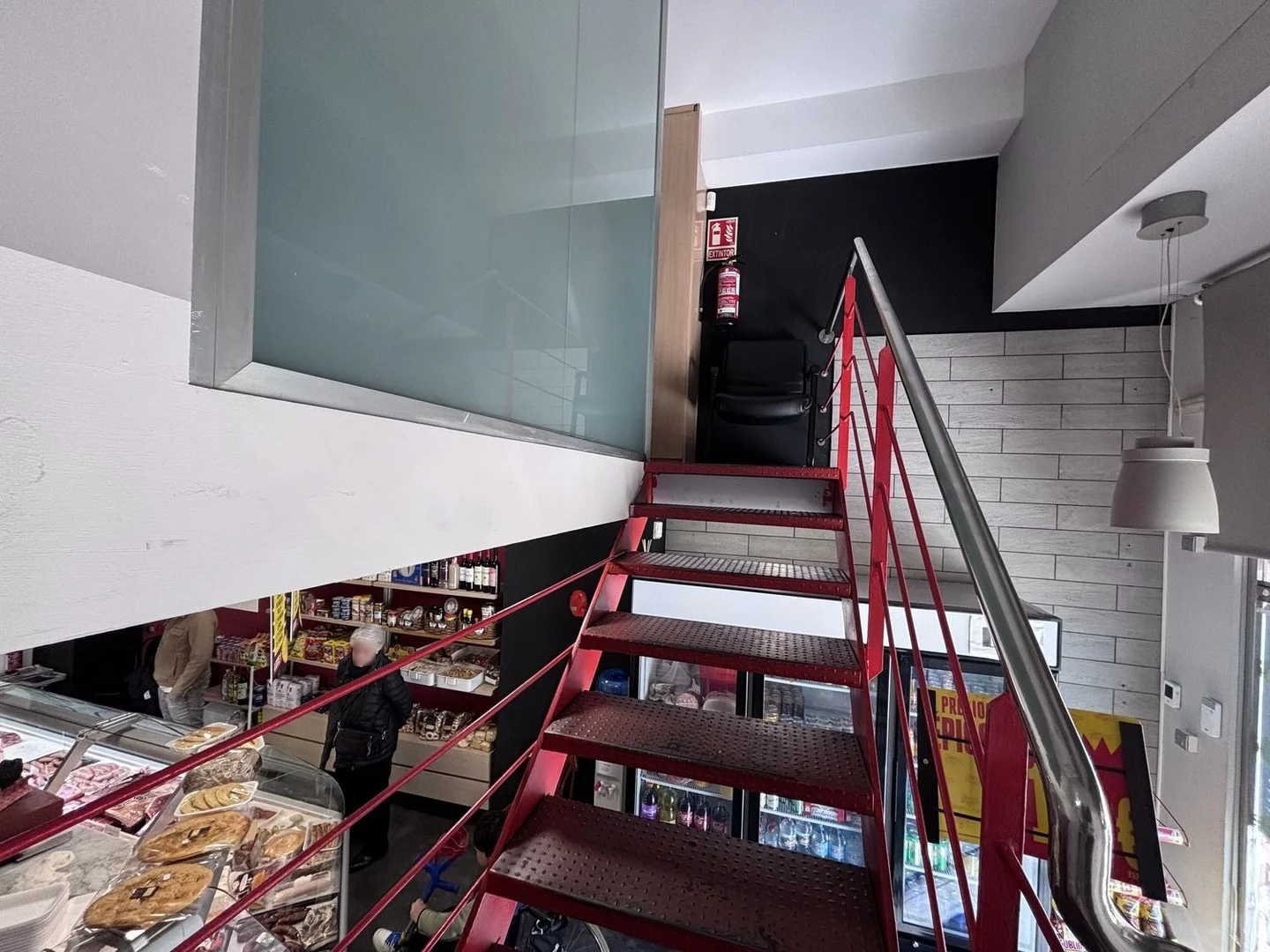 Carnicería, tienda de alimentación en traspaso en Gran Via de les Corts Catalanes - Foto 55
