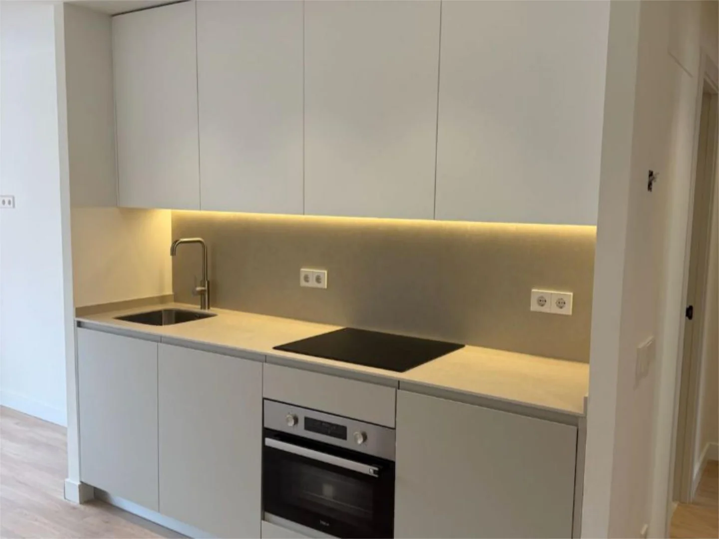 Piso en  Calle de Ascao 60 - Foto 9