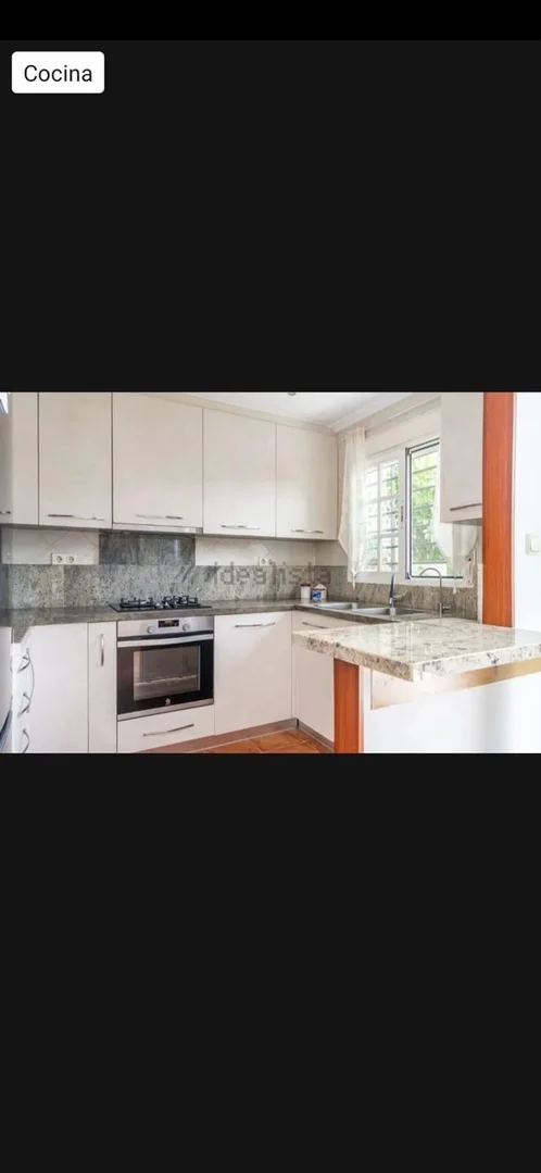 Chalet adosado en calle los Jazmines, 12 - Foto 2