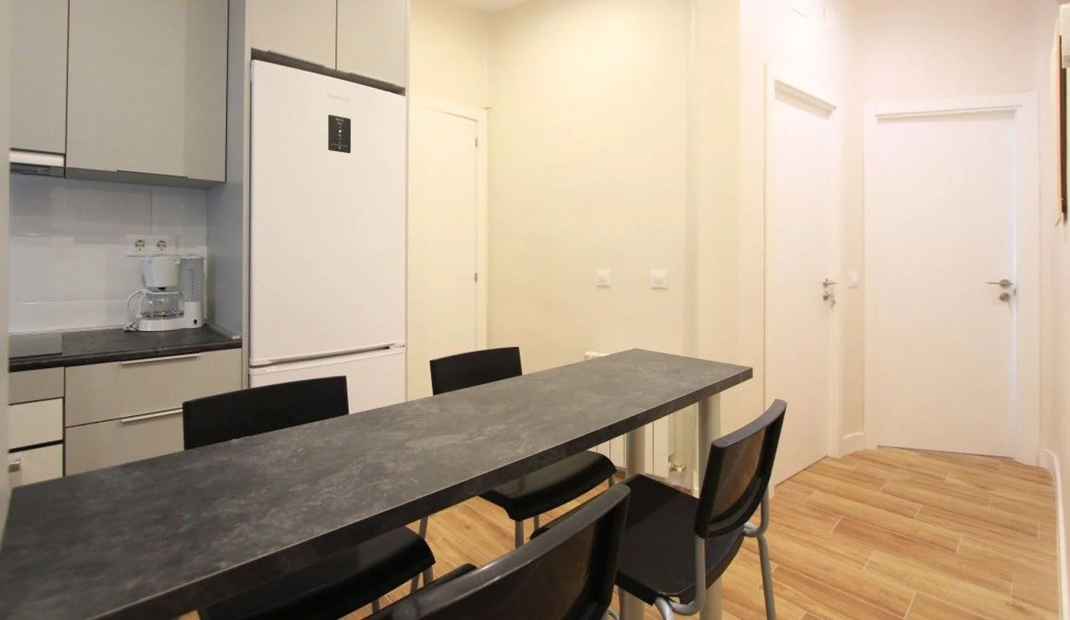 Piso en calle del Mesón de Paredes, 84 - Foto 4