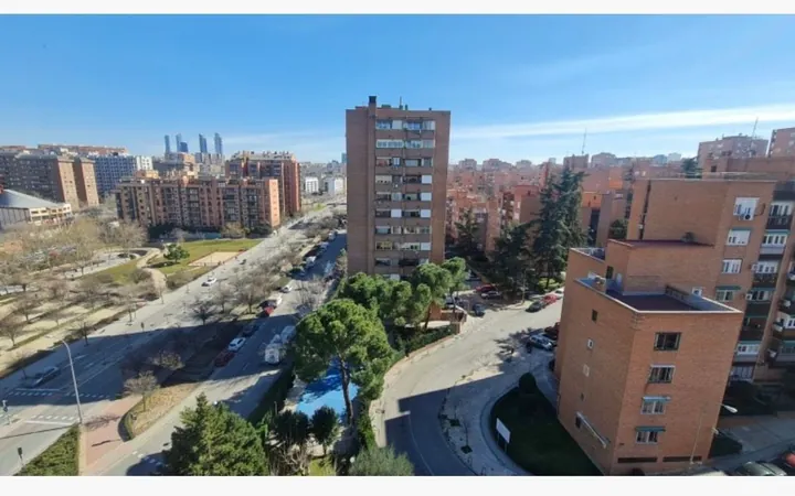 Piso en Avenida de Juan Andrés, 45, Valdezarza - Foto 2