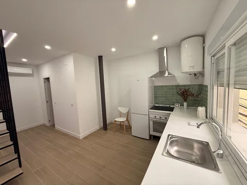 Dúplex en Barrio Moscardó - Foto 8