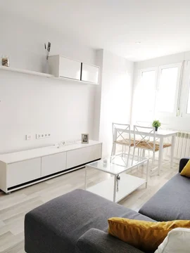 Piso en calle del Poeta Blas de Otero, 71 - Foto 1