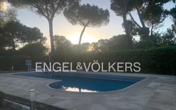 Chalet en Pozuelo de Alarcón - Foto 1