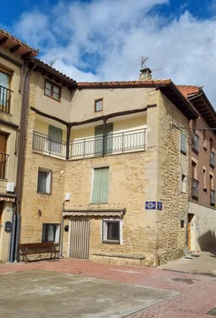 Casa de pueblo en Plaza Santa Maria, 16 - Foto 1