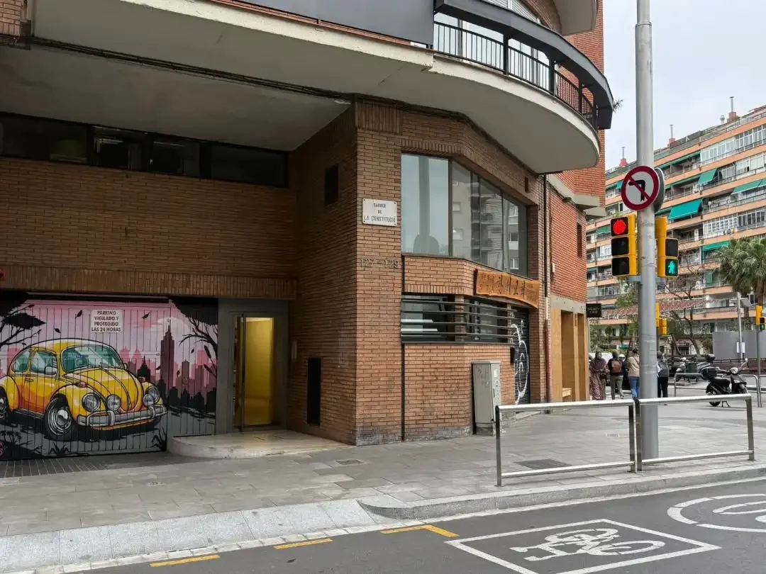 Garaje en  Carrer de la Constitució 127 - Foto 2
