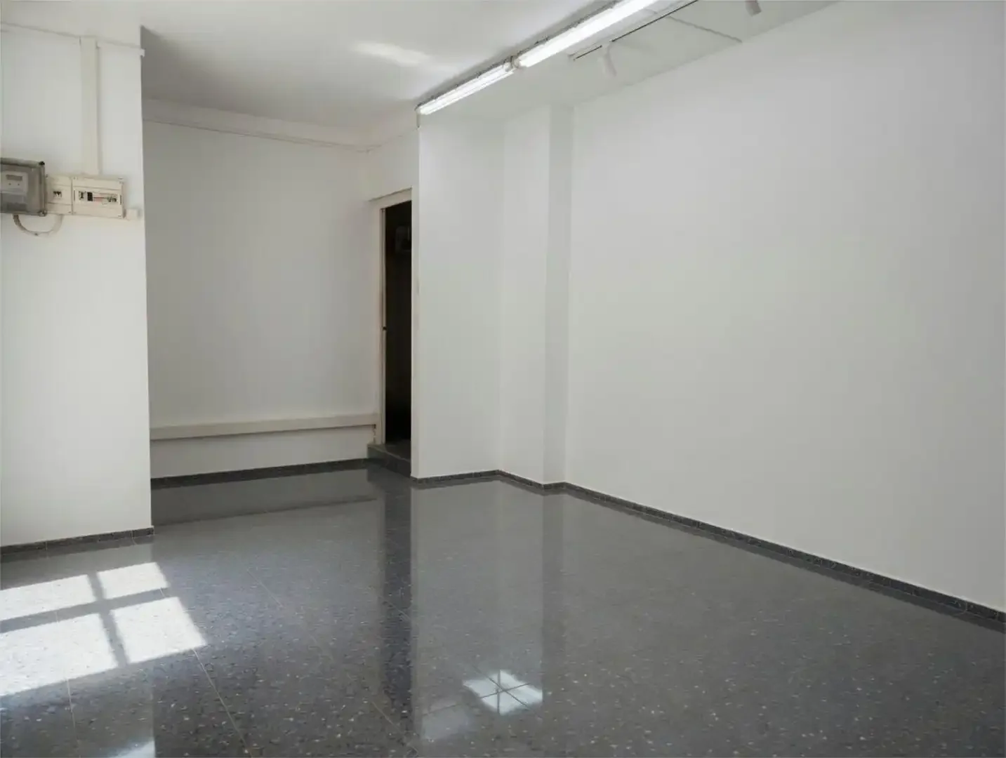 Local comercial en  Carrer de Sant Elm 41 - Foto 3