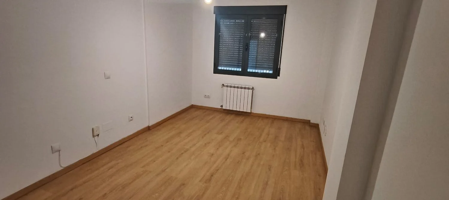 Piso en calle de Indalecio Fernández, 28 - Foto 3