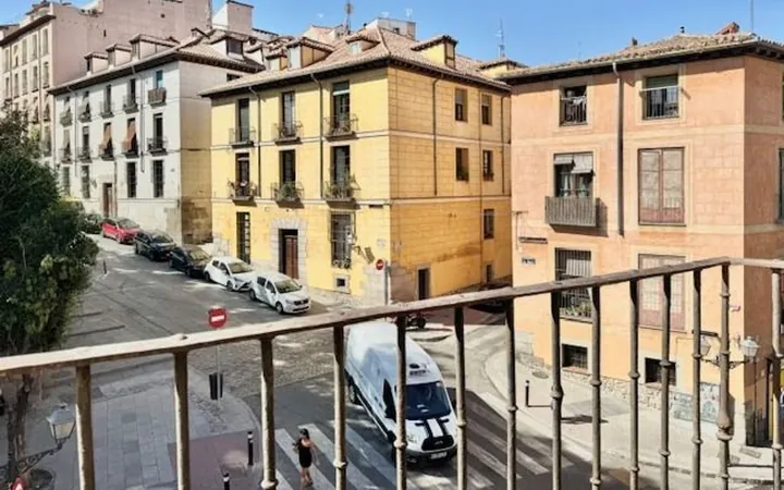 Piso en Calle de Cuchilleros, Sol - Foto 3