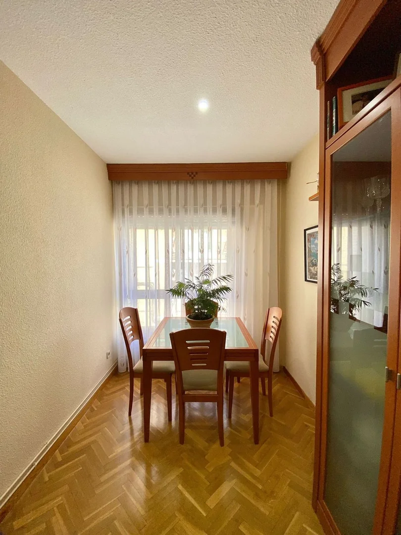 Piso en Travesía de Santoña, Zofío - Foto 2