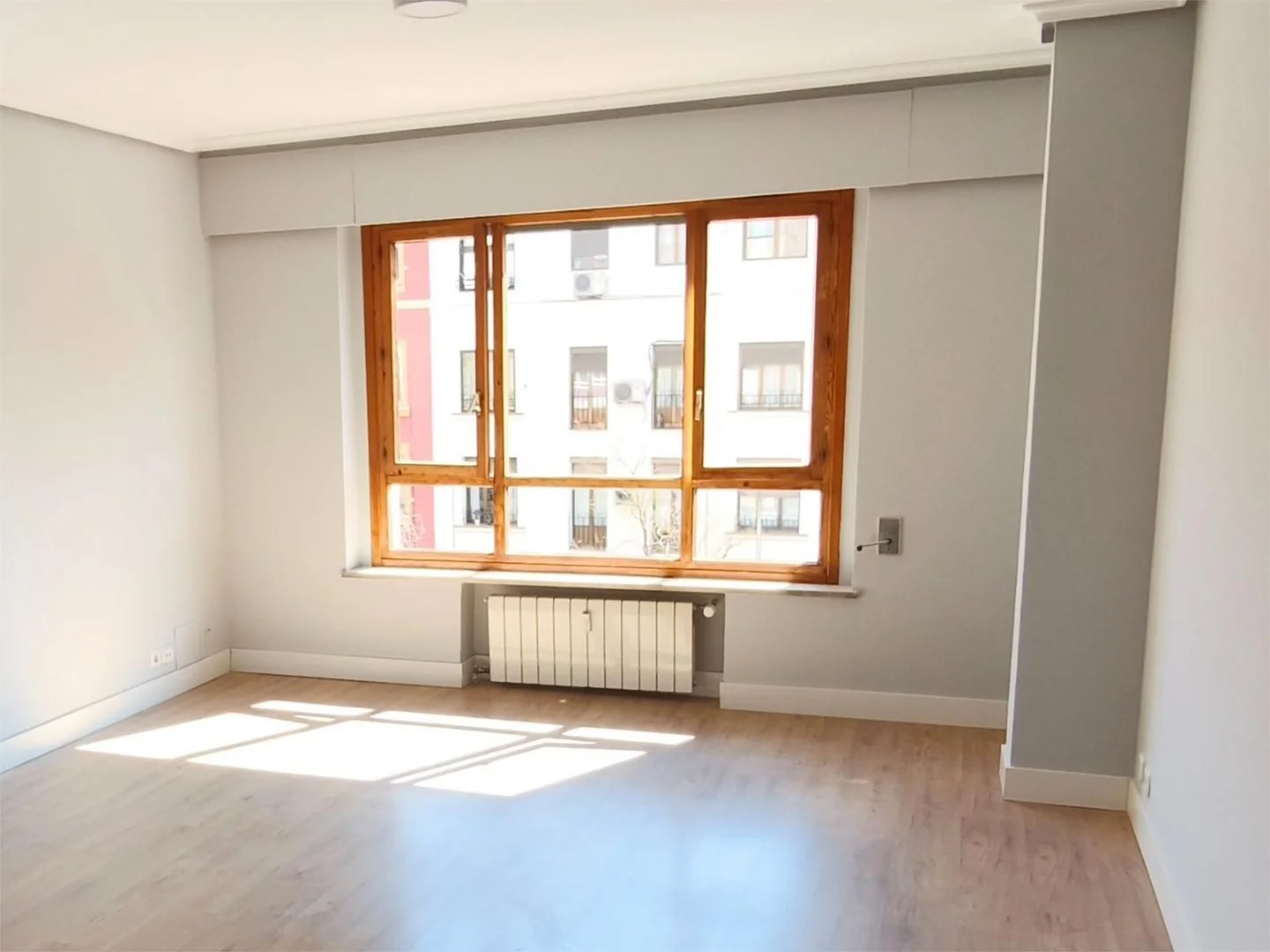 Piso en  Calle del Alcalde Sainz de Baranda 31 - Foto 1