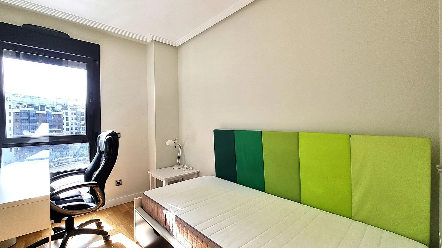 Piso en calle de Rabanal del Camino, 11 - Foto 10