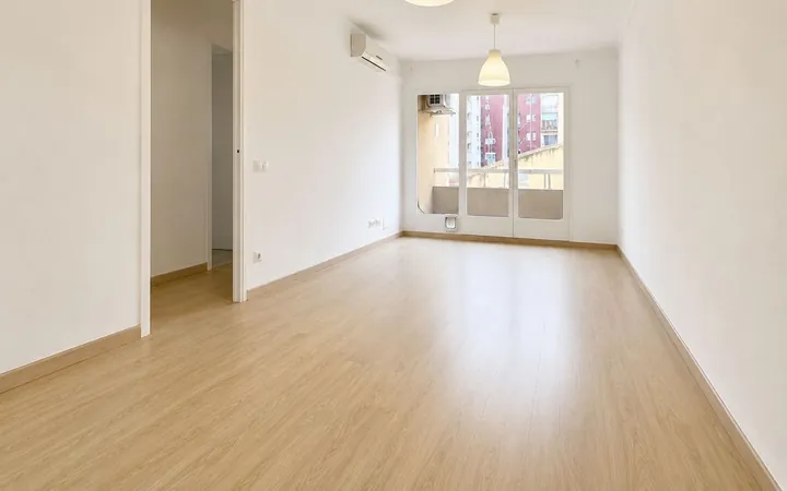 Piso en Calle de Tamarit, Sant Antoni - Foto 1