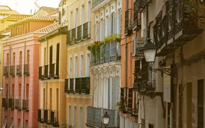 Edificio de uso mixto en Calle de Toledo, Sol - Foto 5