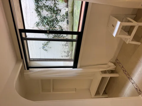 Planta baja en  Calle de Donoso Montesinos 19 - Foto 5