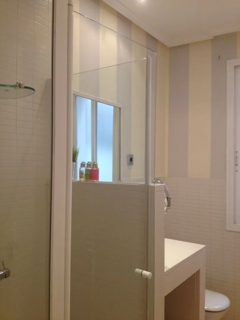 Piso en calle Galileo, 90 - Foto 8