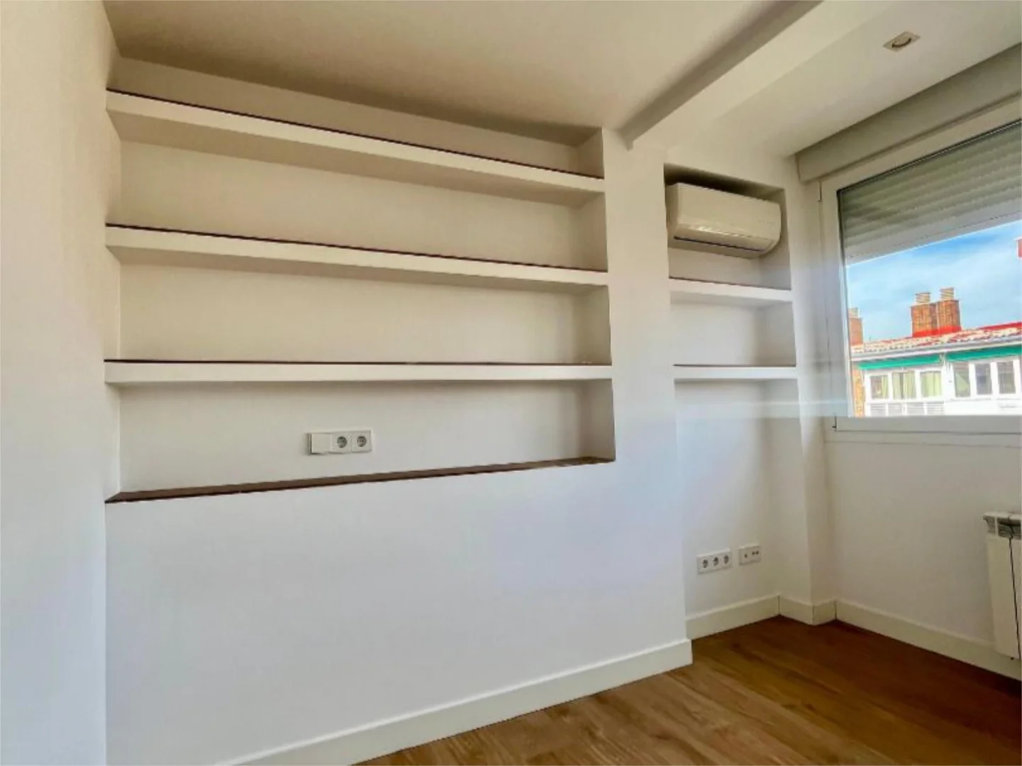 Piso en  Calle de César González Ruano 19 - Foto 2