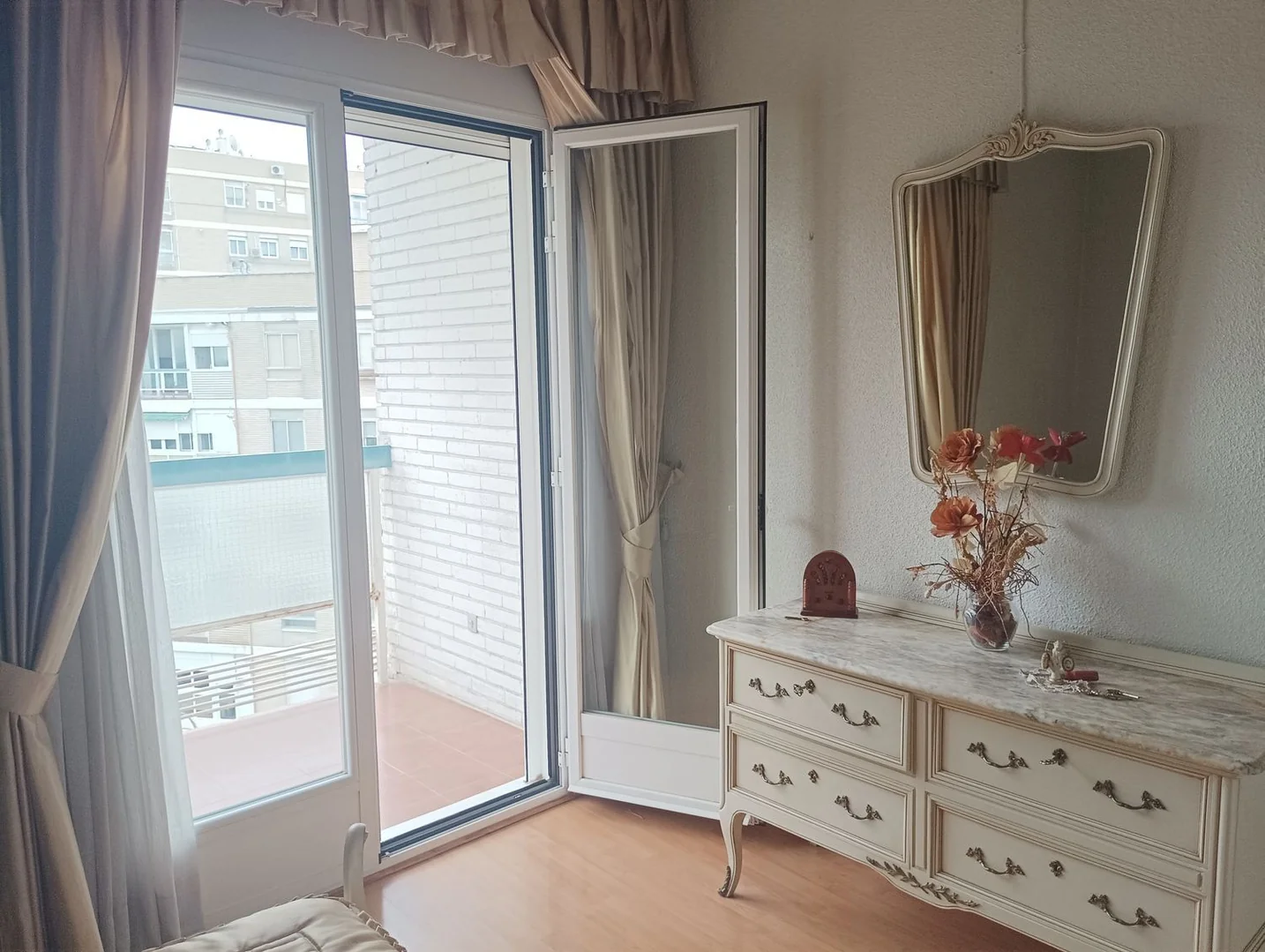 Piso en Calle de Villamanín, 46, Lucero - Foto 11