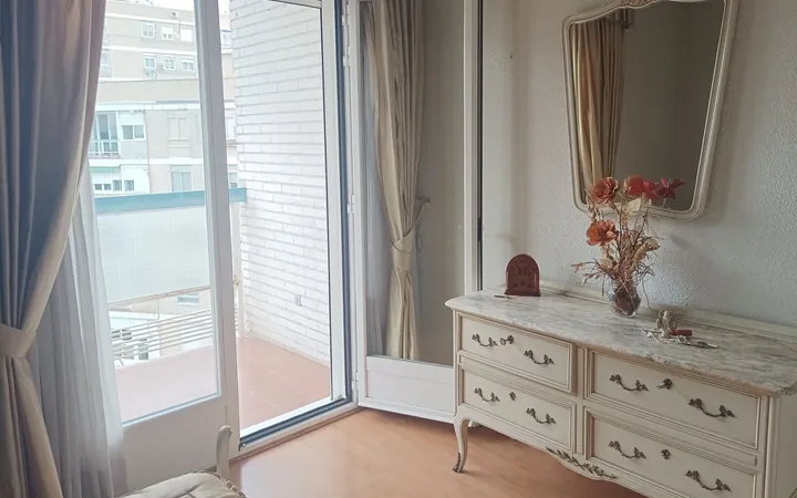Piso en Calle de Villamanín, 46, Lucero - Foto 11