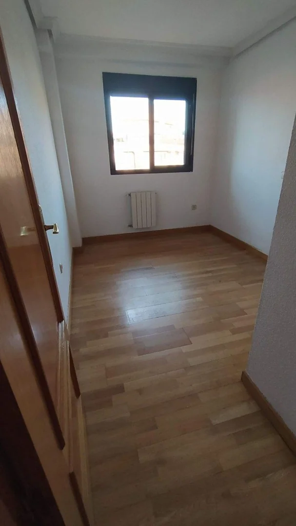 Piso en Calle de San Romualdo - Foto 12