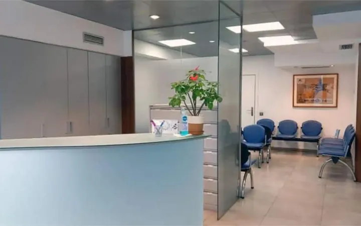 Local comercial en Sarrià-Sant Gervasi - Foto 2